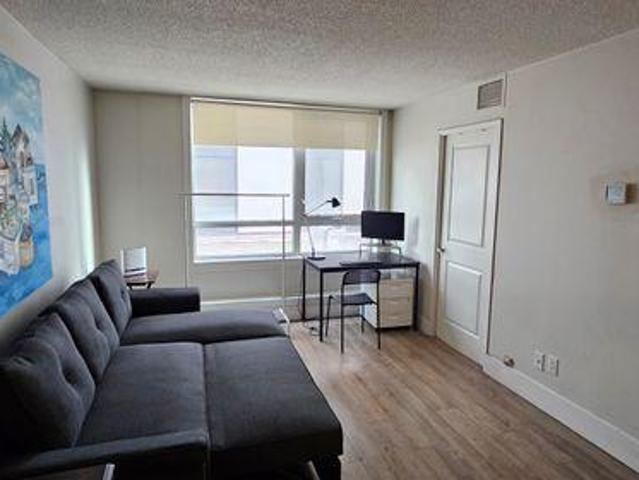 Shared Living/roommate 2 Bedroom For Rent Toronto ON 1595 ES97420290