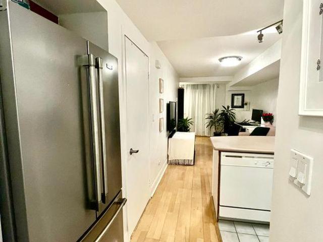 Shared Living/roommate 2 Bedroom For Rent Toronto ON 1650 ELS97412578