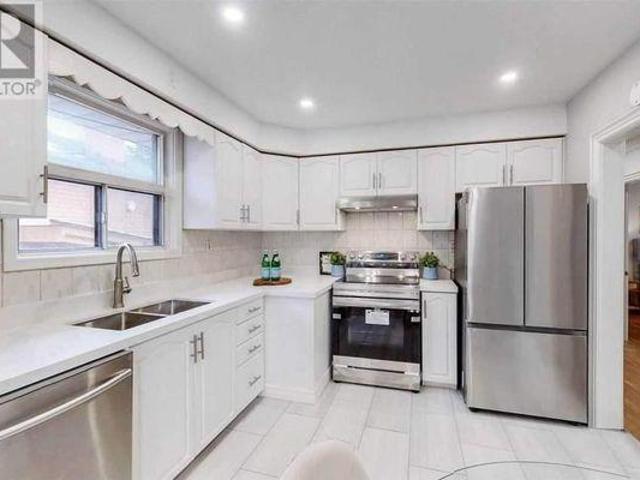 Shared Living/roommate 2 Bedroom For Rent Toronto ON 650 ES97421727