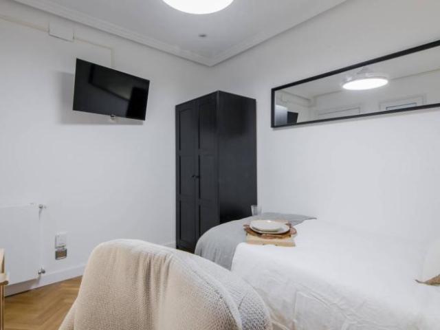 Shared Living/Roommate 7 Dormitorio Madrid Madrid ES92187011