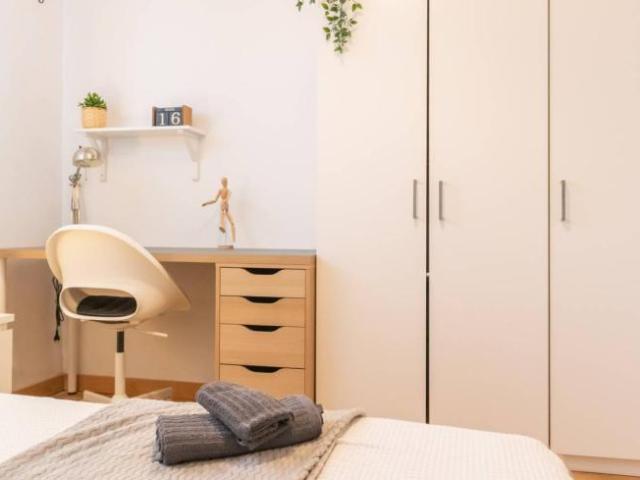 Shared Living/Roommate 7 Dormitorio Madrid Madrid ES92823209