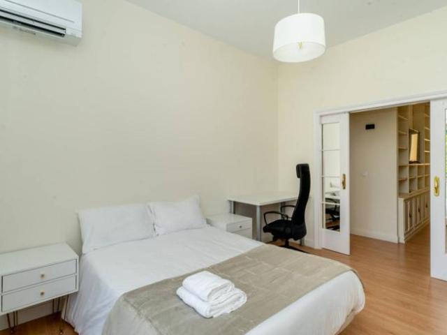 Shared Living/Roommate 7 Dormitorio Madrid Madrid ES98343688