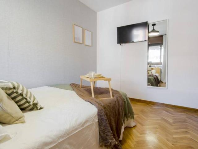 Shared Living/Roommate 7 Dormitorio Madrid Madrid ES99724577