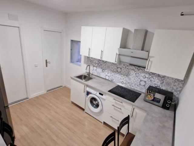 Shared Living/Roommate 7 Dormitorio Madrid Madrid ES101806522