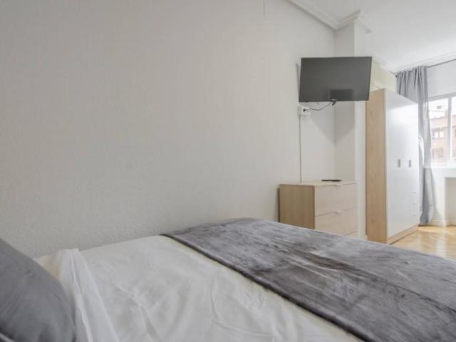 Shared Living/Roommate 7 Dormitorio Madrid Madrid ES101836395