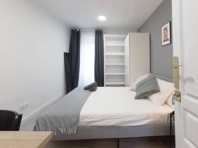 Shared Living/Roommate 7 Dormitorio Madrid Madrid ES101842390