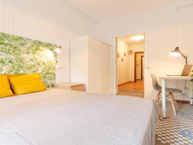 Shared Living/Roommate 7 Dormitorio Barcelona Barcelona ELS96384985