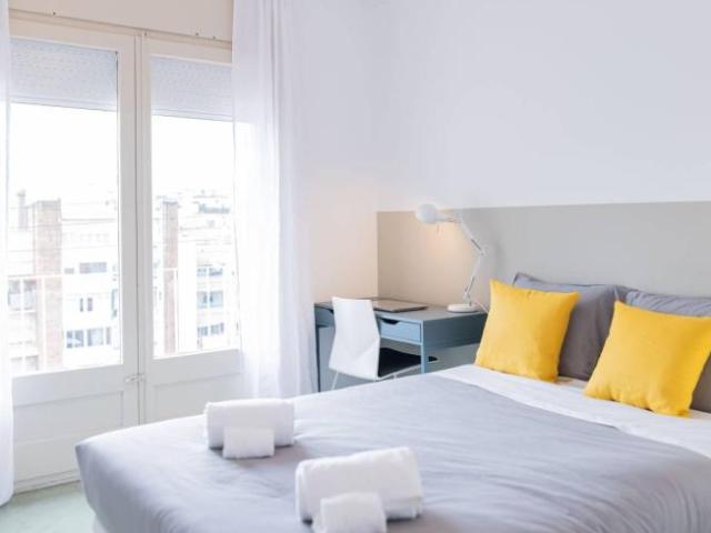 Shared Living/Roommate 7 Dormitorio Barcelona Barcelona ES92627571
