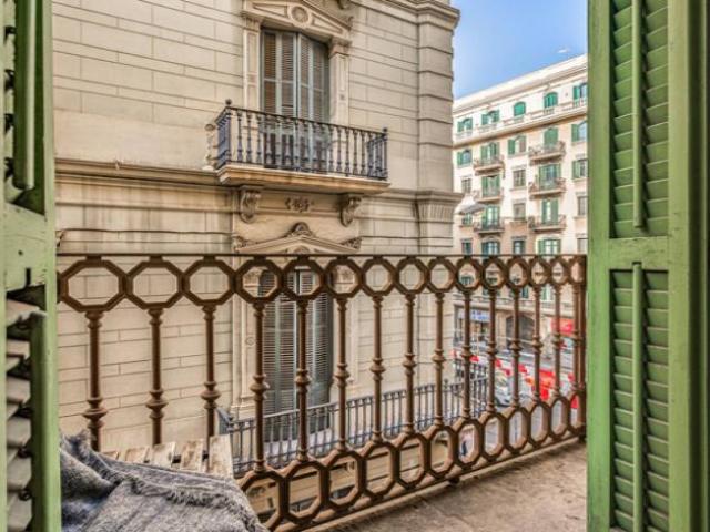 Shared Living/Roommate 7 Dormitorio Barcelona Barcelona ES92822938