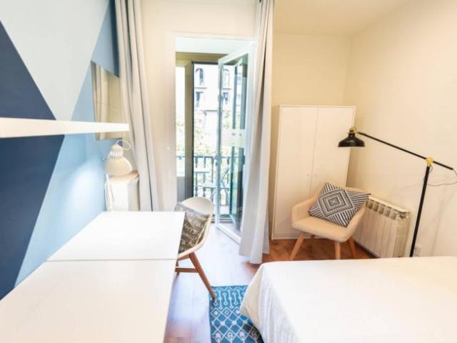 Shared Living/Roommate 7 Dormitorio Barcelona Barcelona ES94212038