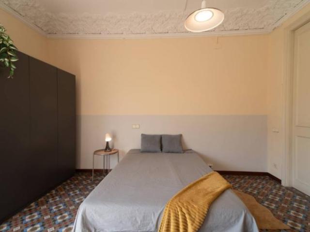 Shared Living/Roommate 7 Dormitorio Barcelona Barcelona ES96591345
