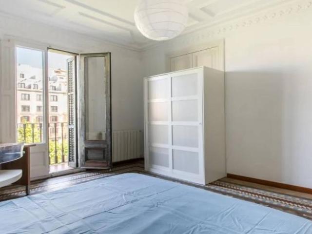 Shared Living/Roommate 7 Dormitorio Barcelona Barcelona ES96617648