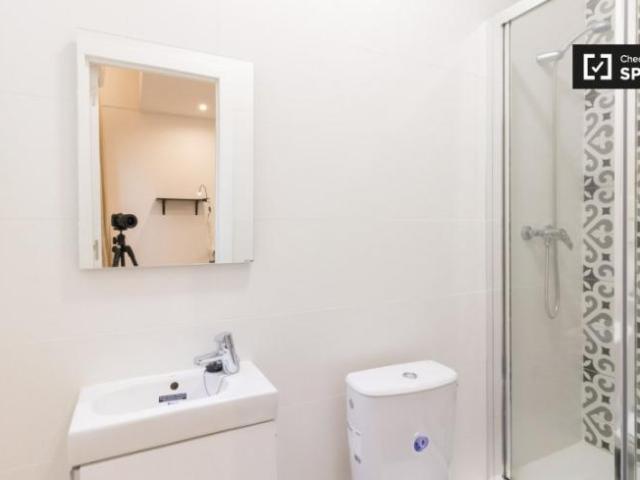 Shared Living/Roommate 7 Dormitorio Barcelona Barcelona ES101833649