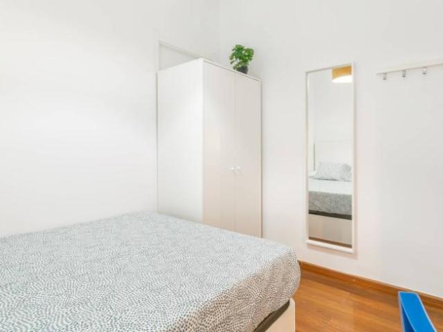 Shared Living/Roommate 7 Dormitorio Barcelona Barcelona ES103580374