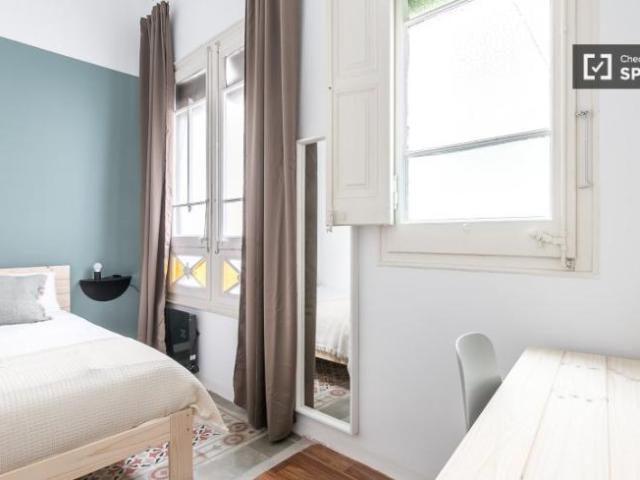 Shared Living/Roommate 7 Dormitorio Barcelona Barcelona ES104975071