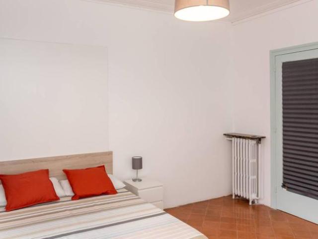 Shared Living/Roommate 7 Dormitorio Barcelona Barcelona ES104987822
