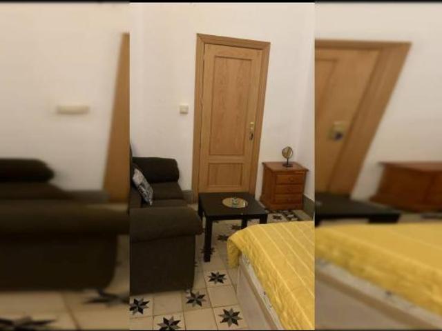 Shared Living/Roommate 7 Dormitorio Granada Granada ES93449719