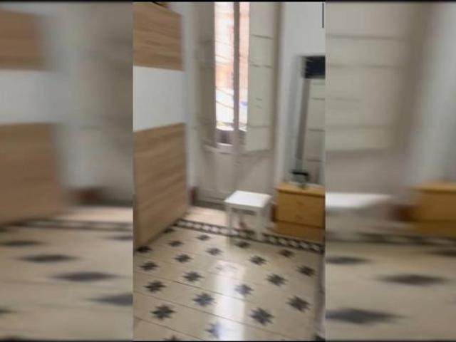 Shared Living/Roommate 7 Dormitorio Granada Granada ES93455650