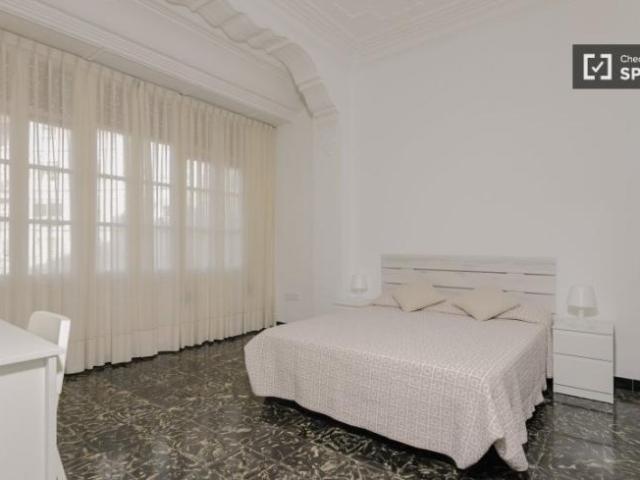 Shared Living/Roommate 7 Dormitorio Valencia Valencia ES101824819