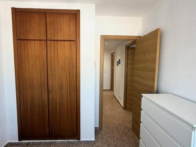 Shared Living/Roommate 7 Dormitorio Valencia Valencia ES91548636