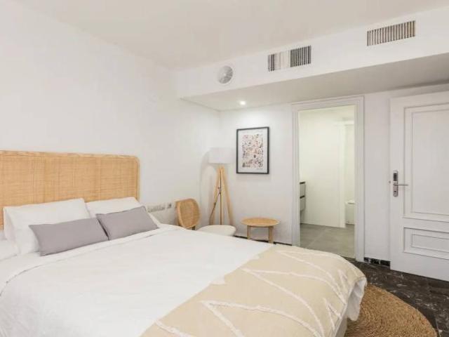 Shared Living/Roommate 7 Dormitorio Valencia Valencia ES99521743