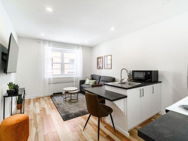 Shared Living/roommate 4 Bedroom For Rent Montréal QC 1025 ES96644627