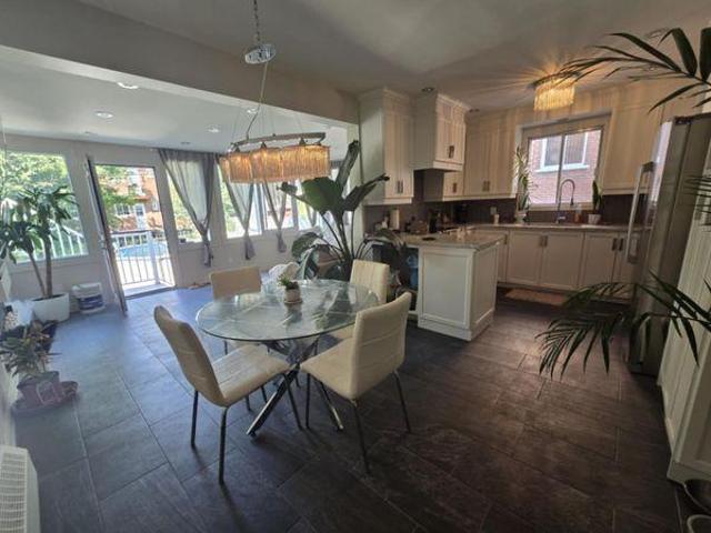 Shared Living/roommate 4 Bedroom For Rent Montréal QC 850 ES97419630