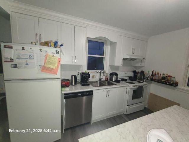 Shared Living/roommate 4 Bedroom For Rent Oshawa ON 800 ELS97420969