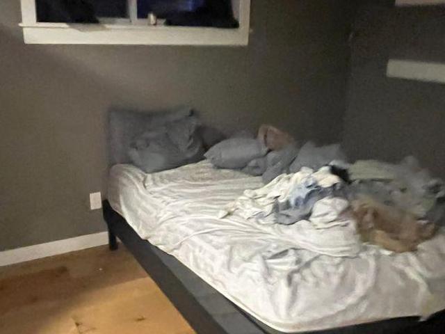Shared Living/roommate 4 Bedroom For Rent Airdrie AB 800 ES97416874