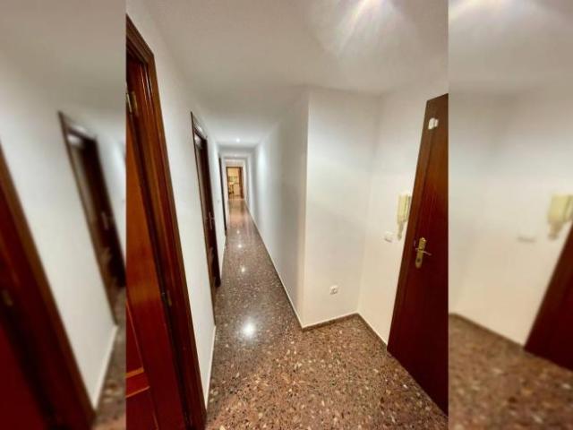 Shared Living/Roommate 4 Dormitorio Alicante Alicante ES101807586