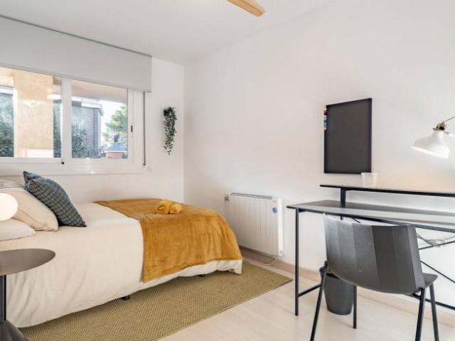 Shared Living/Roommate 4 Dormitorio Barcelona Barcelona ES101994551