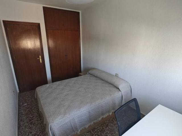 Shared Living/Roommate 4 Dormitorio Cartagena Cartagena ES94120197