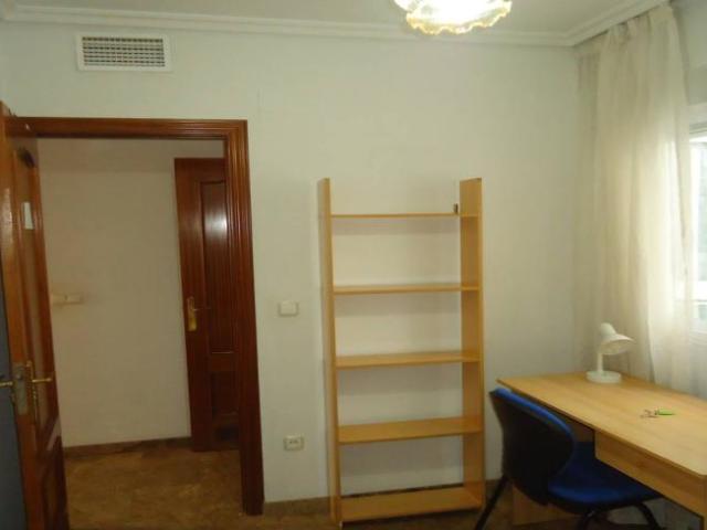 Shared Living/Roommate 4 Dormitorio Cordoba Cordoba ELS101808393