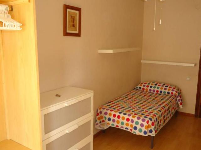 Shared Living/Roommate 4 Dormitorio Cordoba Cordoba ES101811248