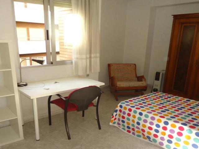 Shared Living/Roommate 4 Dormitorio Cordoba Cordoba ES101811974