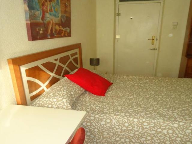 Shared Living/Roommate 4 Dormitorio Cordoba Cordoba ES101813991