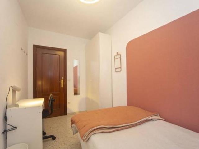 Shared Living/Roommate 4 Dormitorio Granada Granada ELS86708833