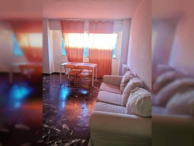 Shared Living/Roommate 4 Dormitorio Granada Granada ELS98364794