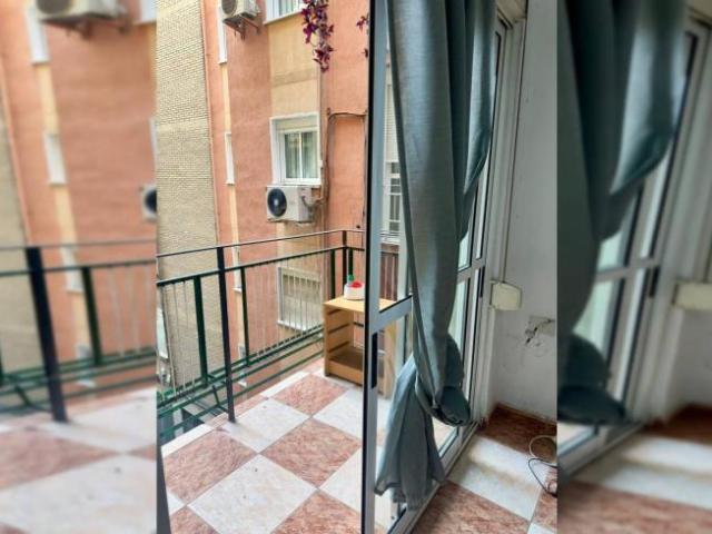 Shared Living/Roommate 4 Dormitorio Granada Granada ELS98402875