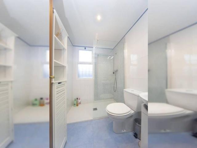 Shared Living/Roommate 4 Dormitorio Granada Granada ES103398637
