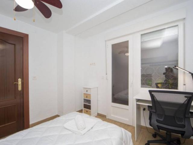 Shared Living/Roommate 4 Dormitorio Granada Granada ES103399411