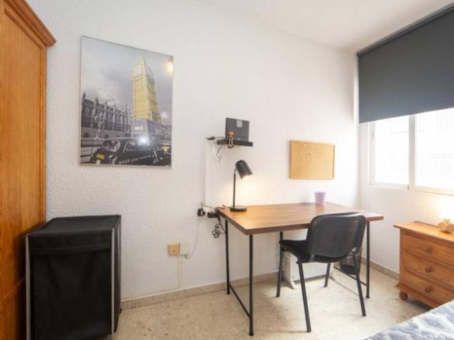 Shared Living/Roommate 4 Dormitorio Granada Granada ES103399544