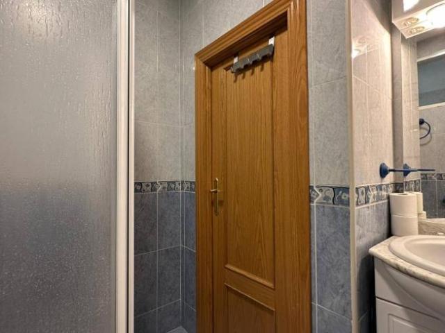 Shared Living/Roommate 4 Dormitorio Granada Granada ES103925508
