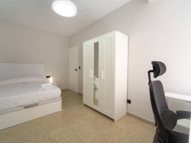 Shared Living/Roommate 4 Dormitorio Granada Granada ES104144533