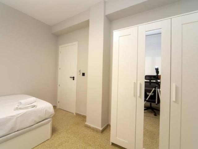Shared Living/Roommate 4 Dormitorio Granada Granada ES104144531