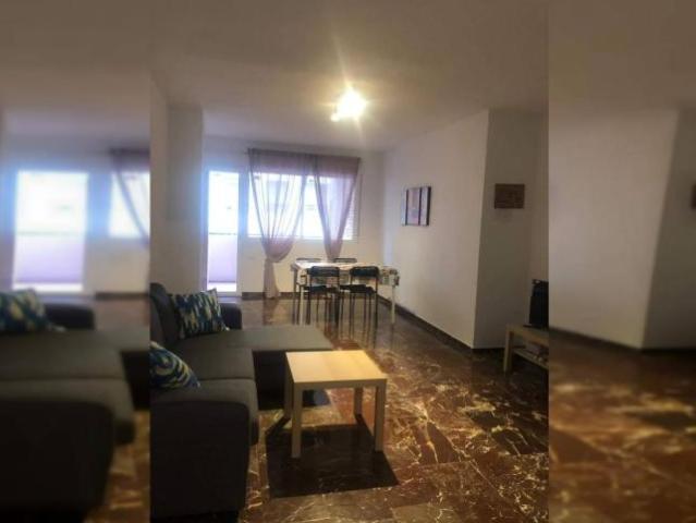 Shared Living/Roommate 4 Dormitorio Granada Granada ES98343047