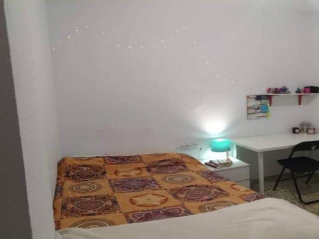 Shared Living/Roommate 4 Dormitorio Granada Granada ES98364708