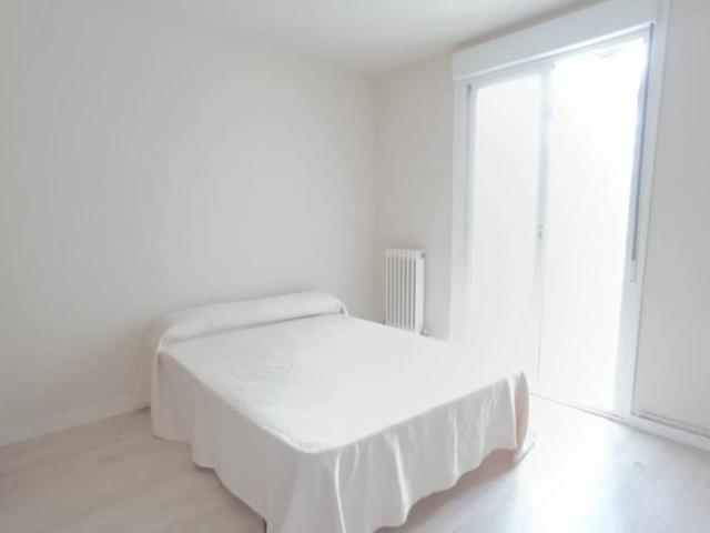 Shared Living/Roommate 4 Dormitorio Pamplona Pamplona ES103926242
