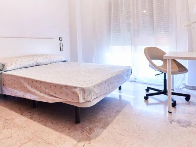 Shared Living/Roommate 4 Dormitorio Seville Seville ELS97384412