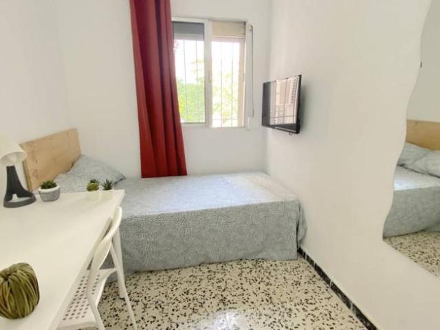 Shared Living/Roommate 4 Dormitorio Seville Seville ELS101021431